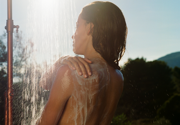 Hydrate Your Skin. HOW TO STAY FRESH & HYDRATED.