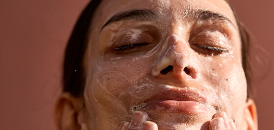 How to Exfoliate Your Face Correctly