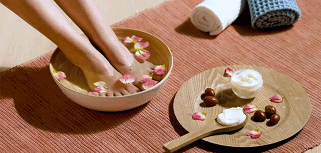 CARE FOR CRACKED & DRY FEET