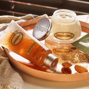 Almond Shower Scrub, AU (2) 200 ml | L’OCCITANE Australia